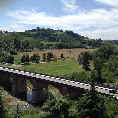 Appartamento Lella Con Meravigliosa Vista Vicino Alle Terme Acqui Terme Værelse billede